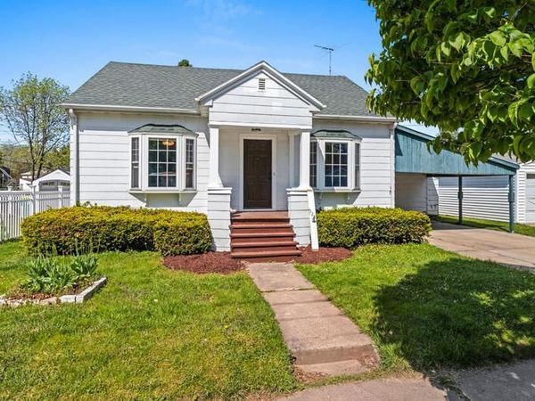 521 NEWHALL STREET, Green Bay, WI 54301