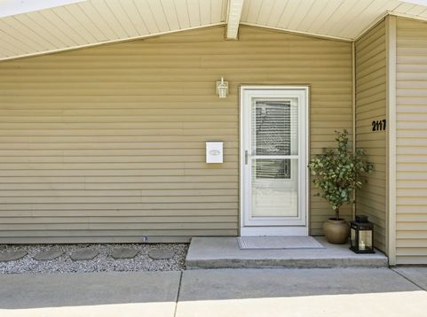 Main Photo