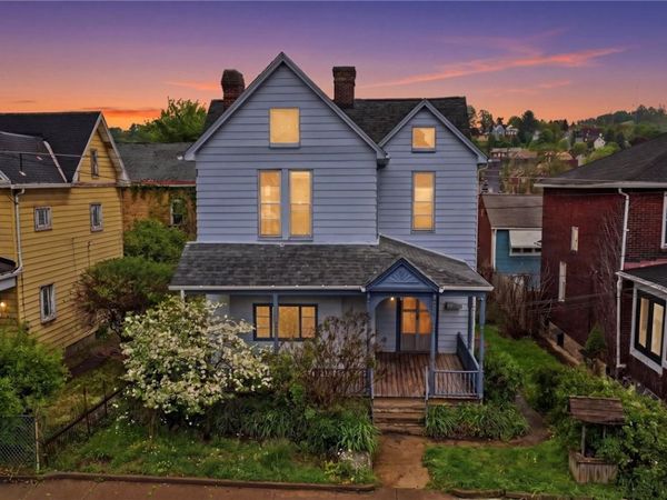 153 Comrie Ave, Braddock, PA 15104