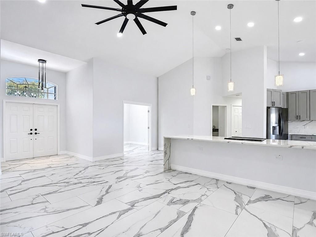 2503 Aviation Pkwy, Cape Coral, FL 33904 Photo
