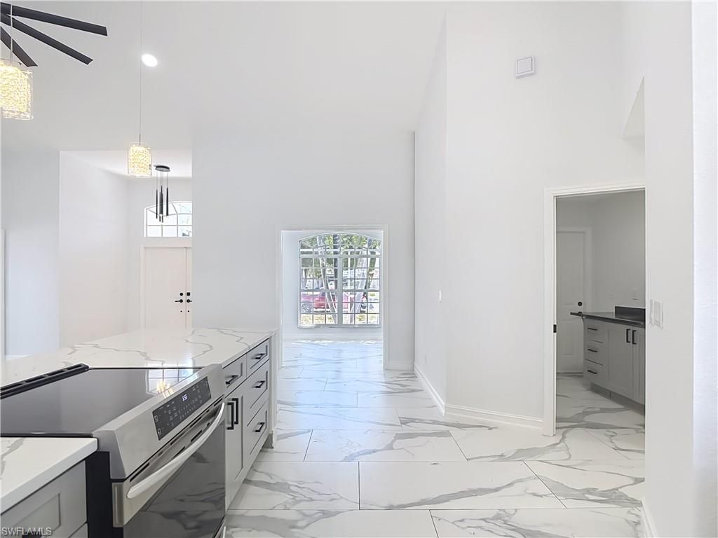 2503 Aviation Pkwy, Cape Coral, FL 33904 Photo
