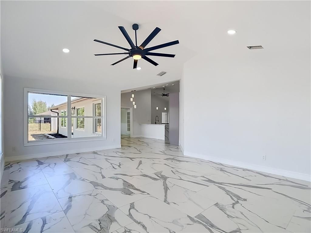 2503 Aviation Pkwy, Cape Coral, FL 33904 Photo