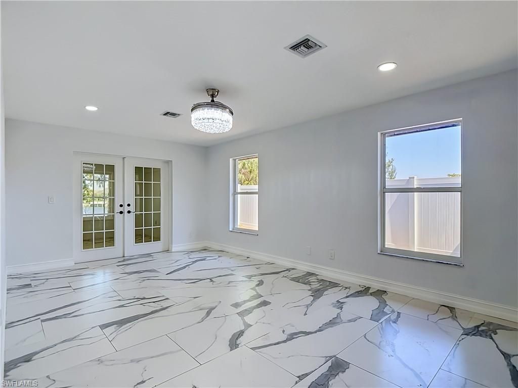 2503 Aviation Pkwy, Cape Coral, FL 33904 Photo