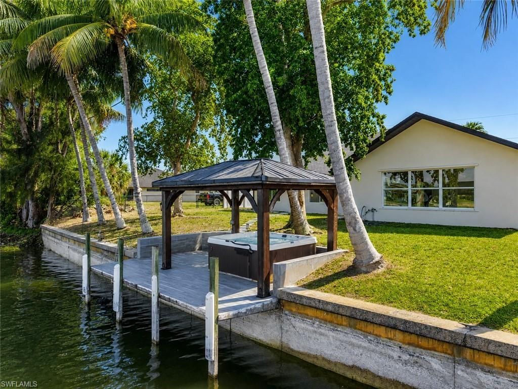 2503 Aviation Pkwy, Cape Coral, FL 33904 Photo
