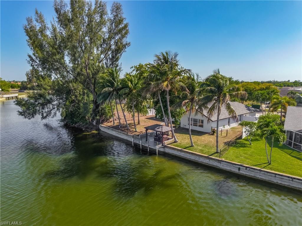 2503 Aviation Pkwy, Cape Coral, FL 33904 Photo