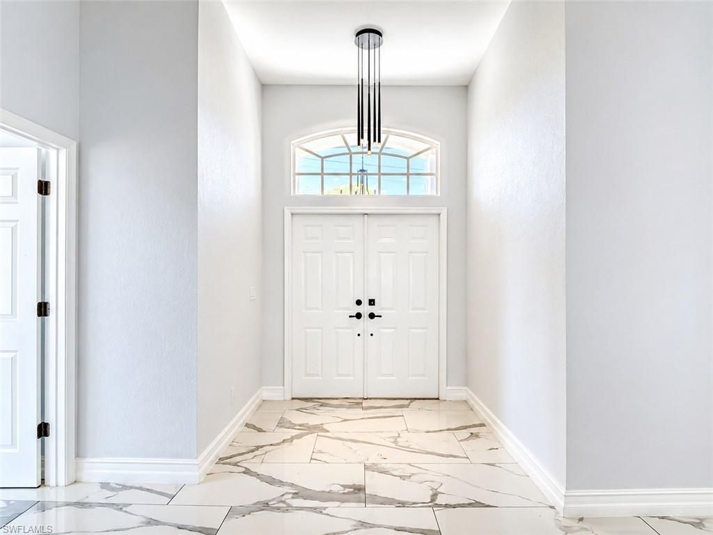 2503 Aviation Pkwy, Cape Coral, FL 33904 Photo