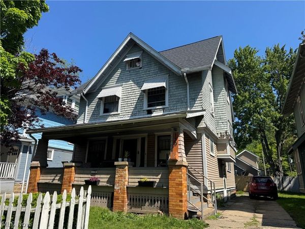 139 Hollinger Avenue , Akron, OH 44302