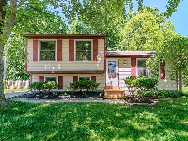 615 Trailwood Drive , Painesville, OH 44077