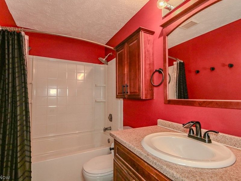 615 Trailwood Drive, Painesville, OH 44077 Photo 17