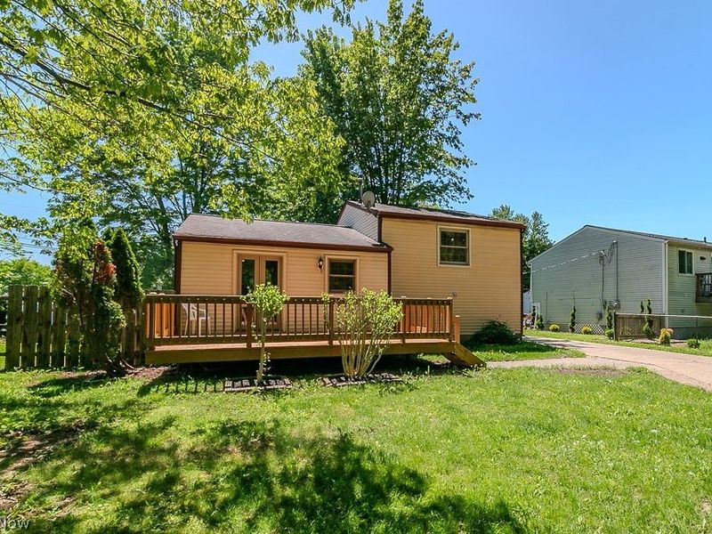 615 Trailwood Drive, Painesville, OH 44077 Photo 2
