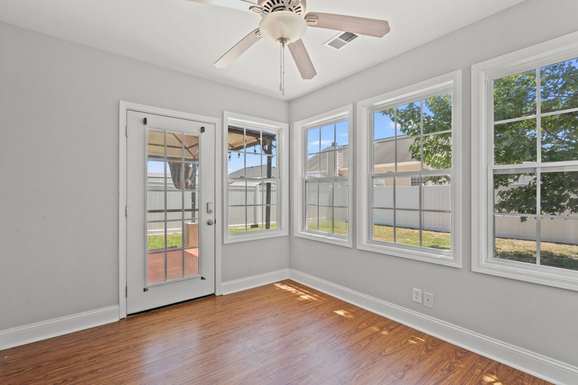 700 Alexis Dr. Photo 19