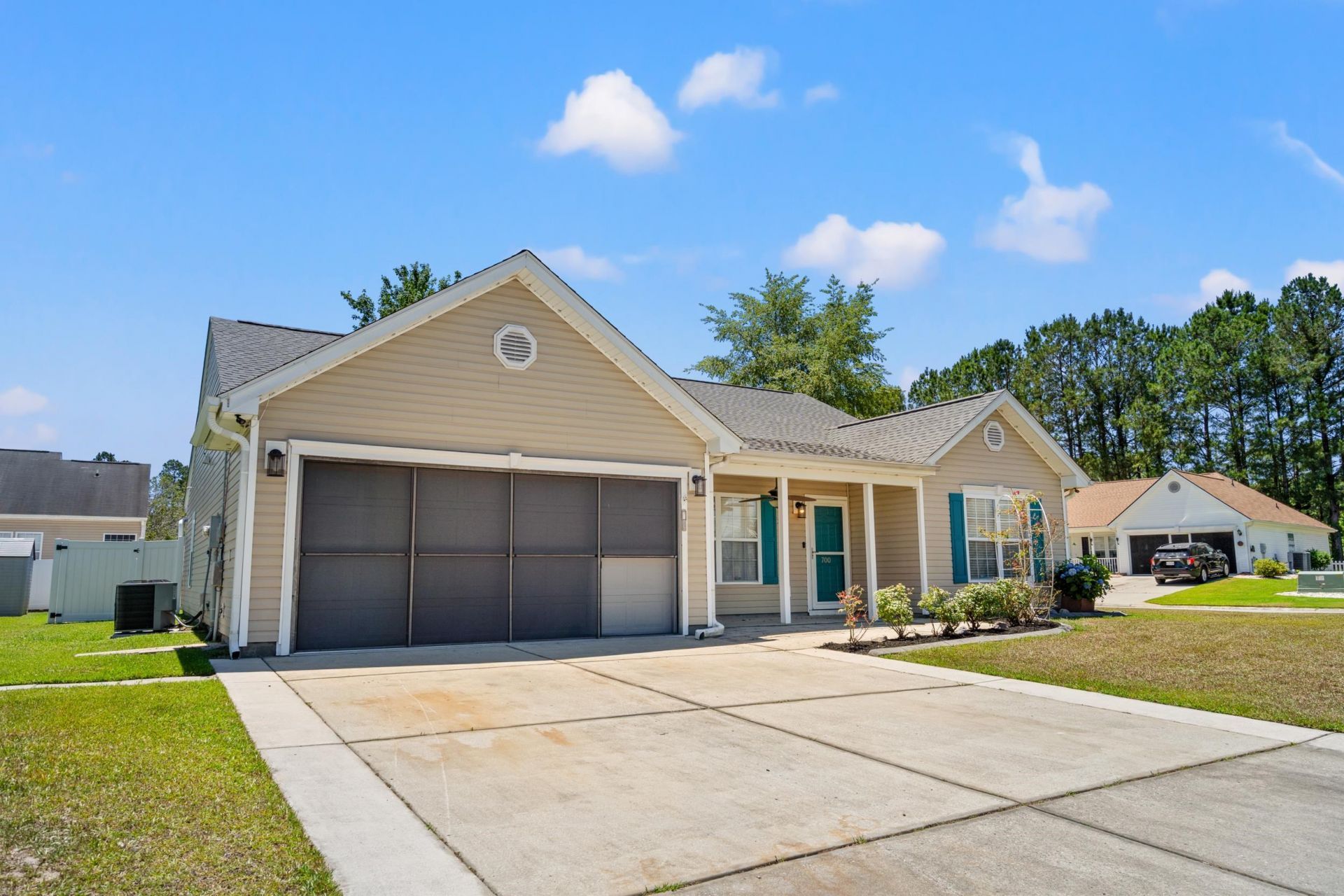 700 Alexis Dr. Photo 23