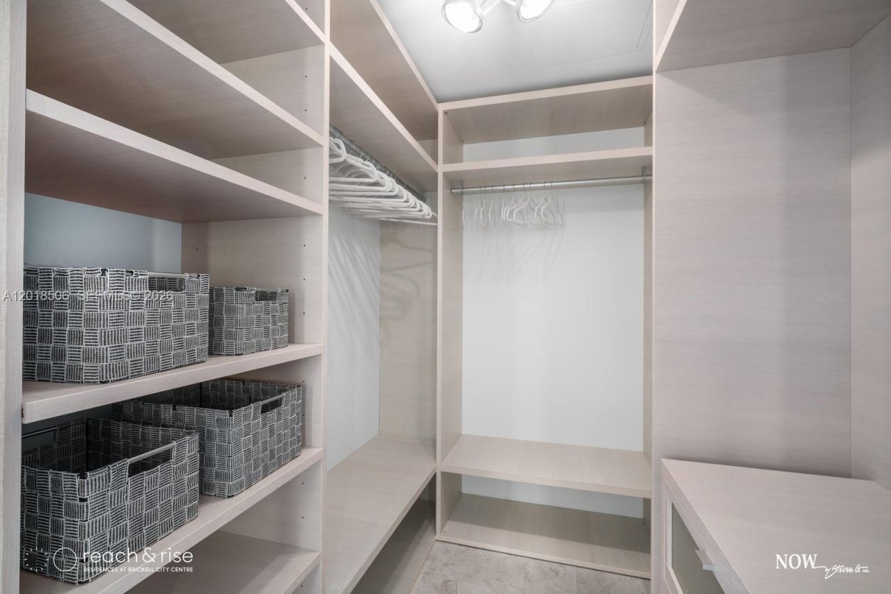 88 SW 7th St , Unit 2406, Miami, FL 33130 Photo