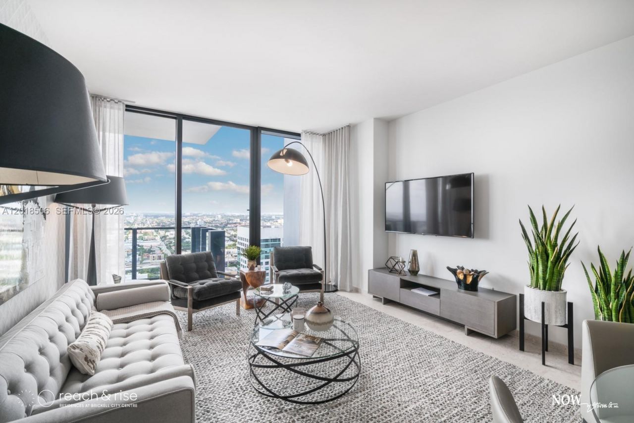 88 SW 7th St , Unit 2406, Miami, FL 33130 Photo
