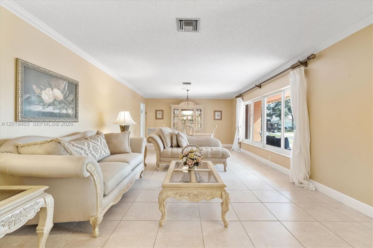 1730 NW 108th Ave , Pembroke Pines, FL 33026 Photo