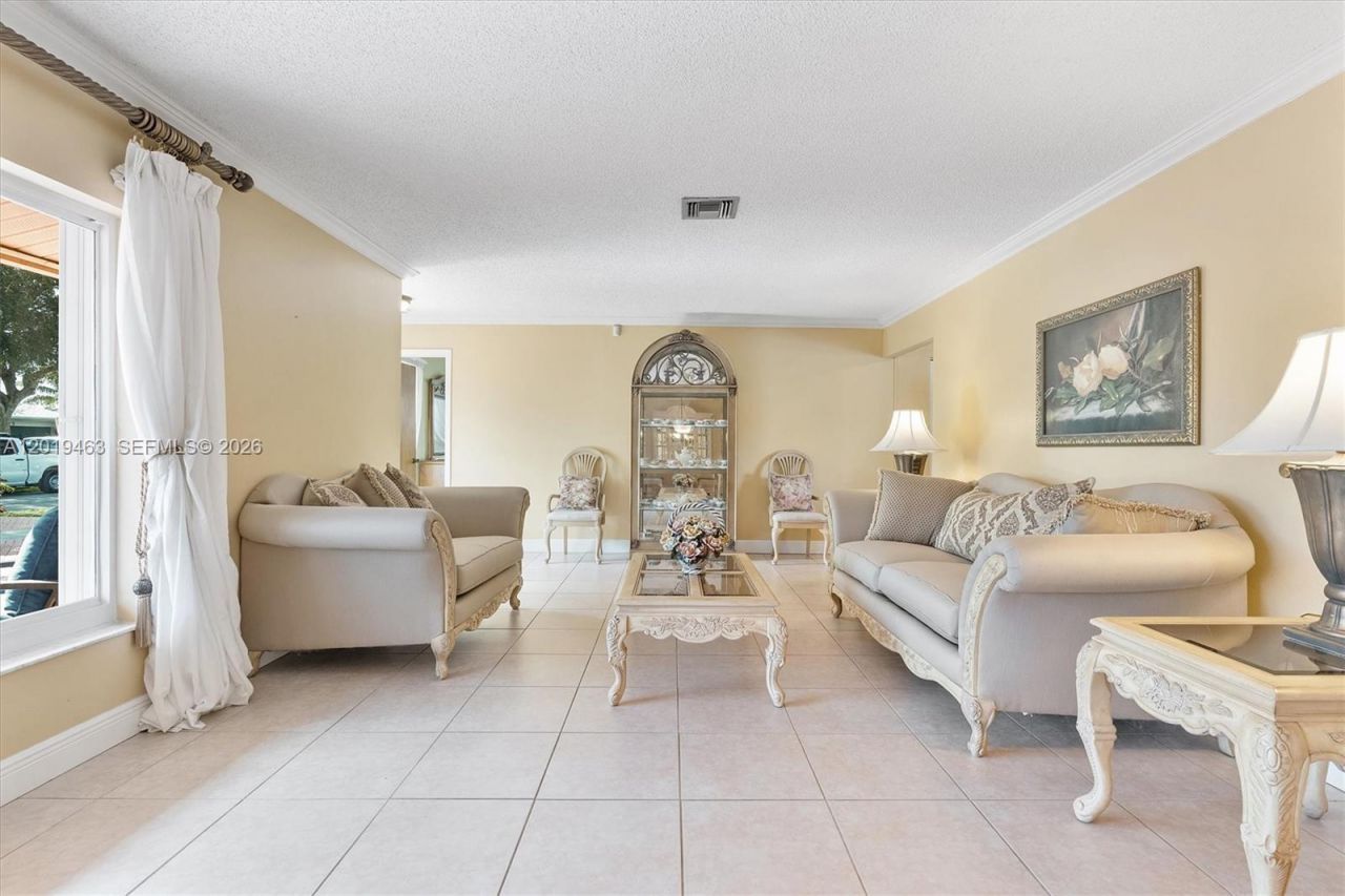 1730 NW 108th Ave , Pembroke Pines, FL 33026 Photo