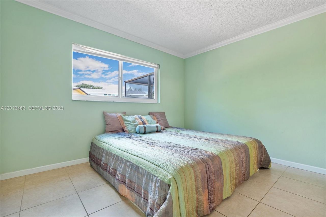 1730 NW 108th Ave , Pembroke Pines, FL 33026 Photo