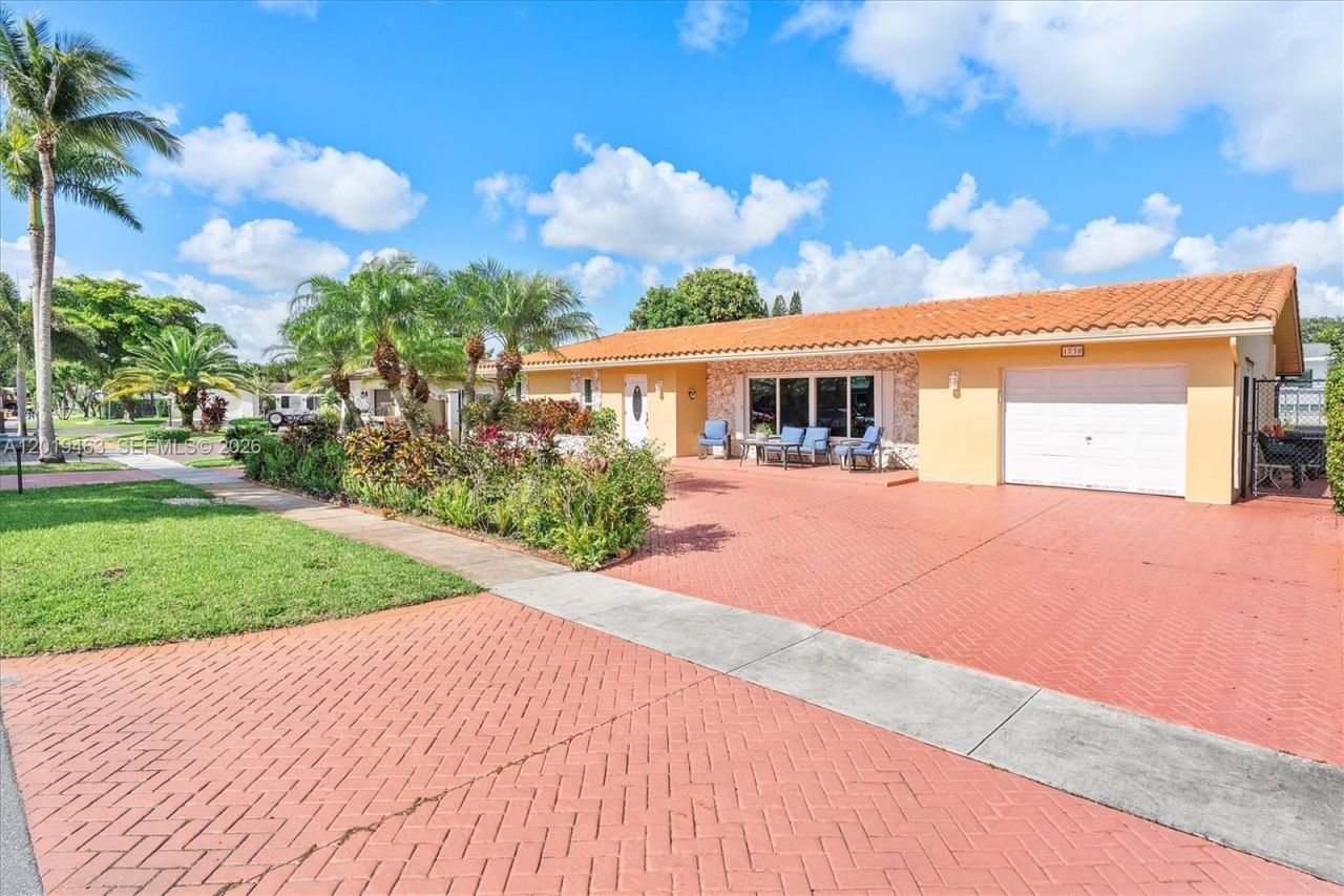 1730 NW 108th Ave , Pembroke Pines, FL 33026 Photo