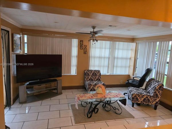 620 NW 199th St , Miami Gardens, FL 33169