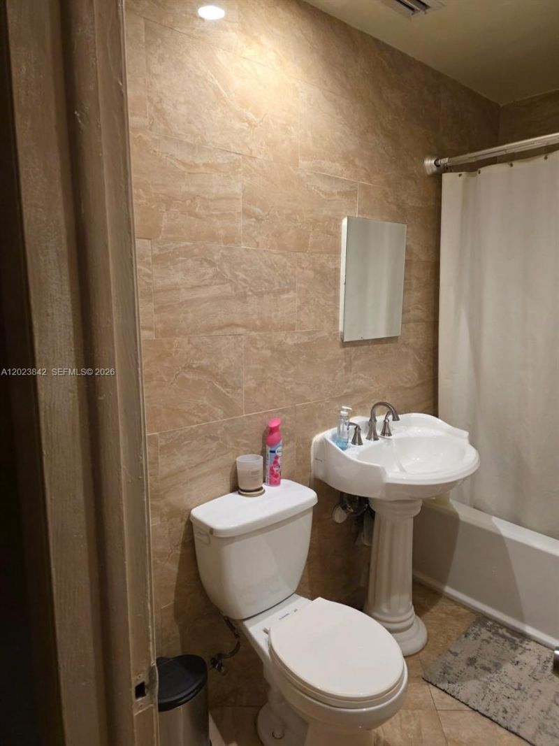 620 NW 199th St , Miami Gardens, FL 33169 Photo