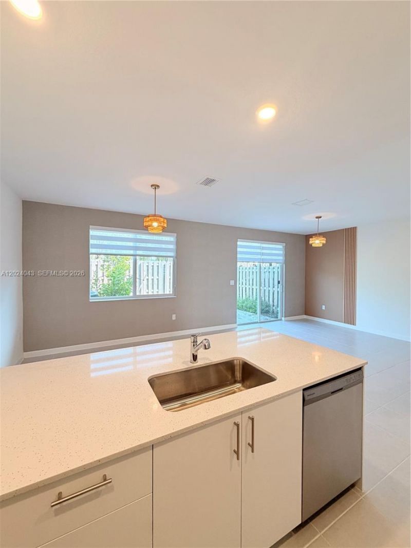 663 SE 13th St Cir , Unit ., Homestead, FL 33034 Photo