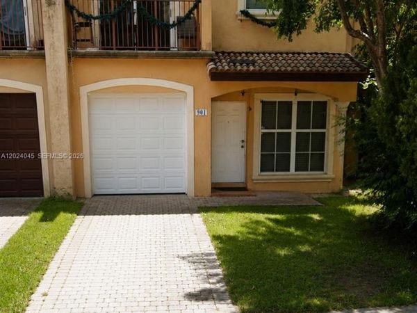 901 SW 6th Ct, Florida City, FL 33034