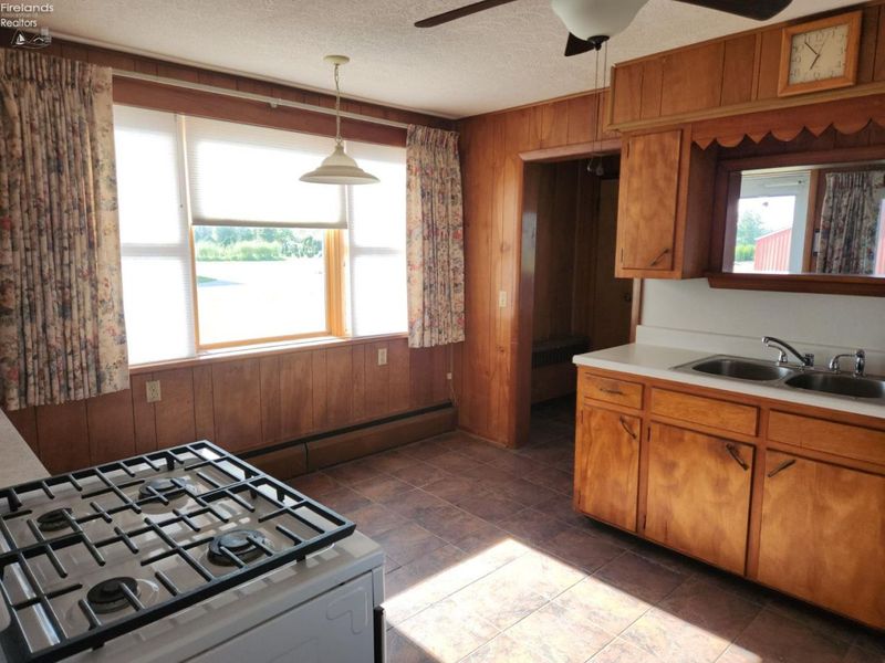 7603 Darrow Road, Huron, OH 44839 Photo 27