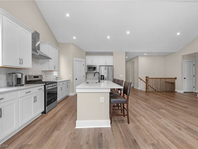 36732 Appian Way , North Ridgeville, OH 44039 Photo 15