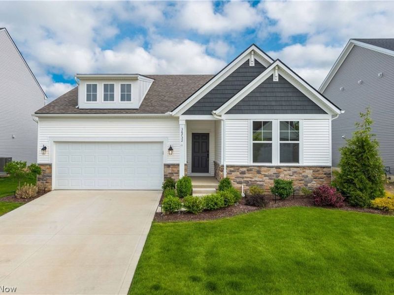 36732 Appian Way , North Ridgeville, OH 44039 Photo 2