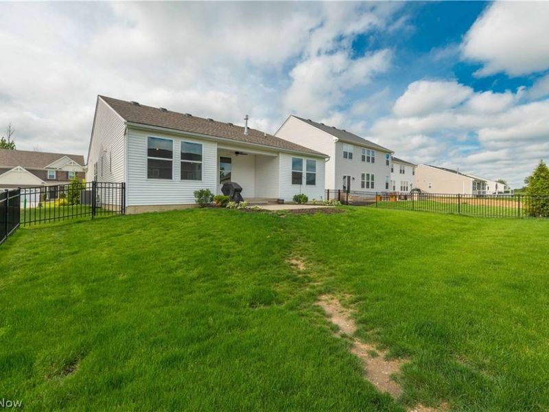 36732 Appian Way , North Ridgeville, OH 44039 Photo 45