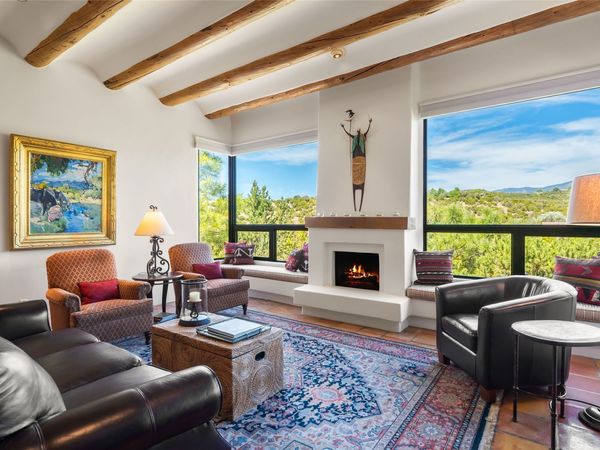 842 Camino De Jemez , Santa Fe, NM 87501