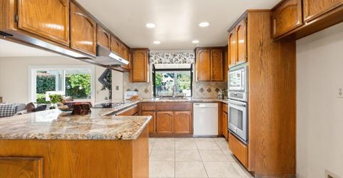 1310 Ridgecrest Way, Roseville, CA 95661 Photo