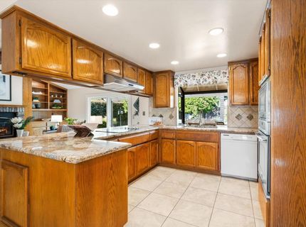 1310 Ridgecrest Way, Roseville, CA 95661 Photo