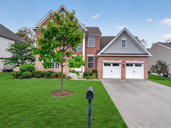 10 W Van Buren Way , Hopewell Junction, NY 12533