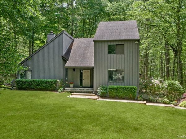 10 Bisbee Lane, South Salem, NY 10590