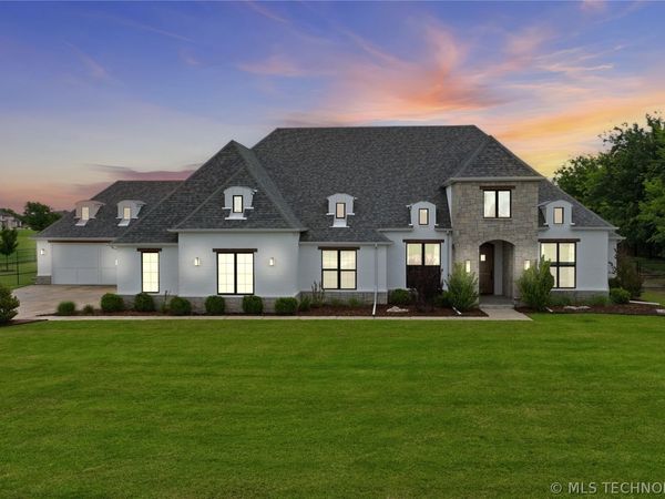16981 S 31st East Avenue, Mounds, OK 74047