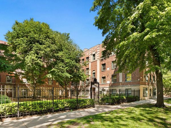 1810 W CHASE Avenue , Unit 1, Chicago, IL 60626
