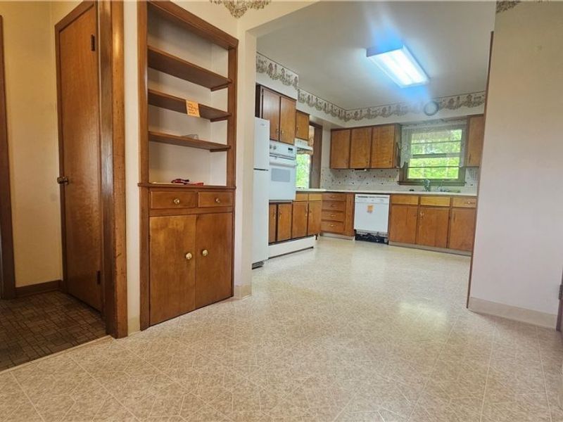 11290 Colburn Road , Concord Township, OH 44077 Photo 12