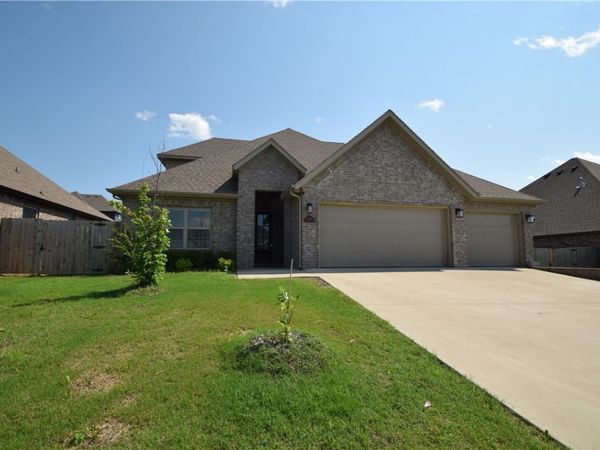 4203 SW Bermuda Avenue , Bentonville, AR 72713