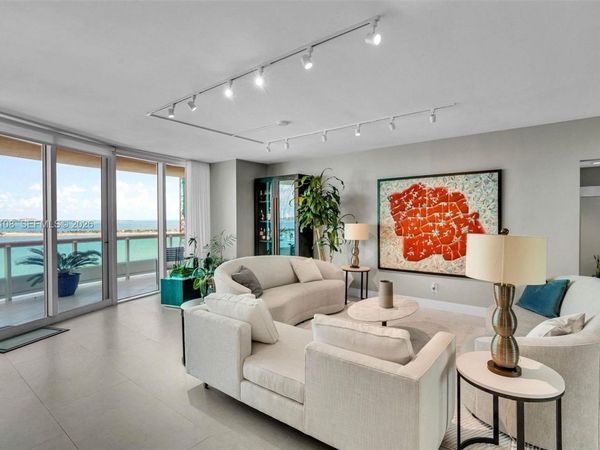 1643 Brickell Ave , Unit 1602, Miami, FL 33129