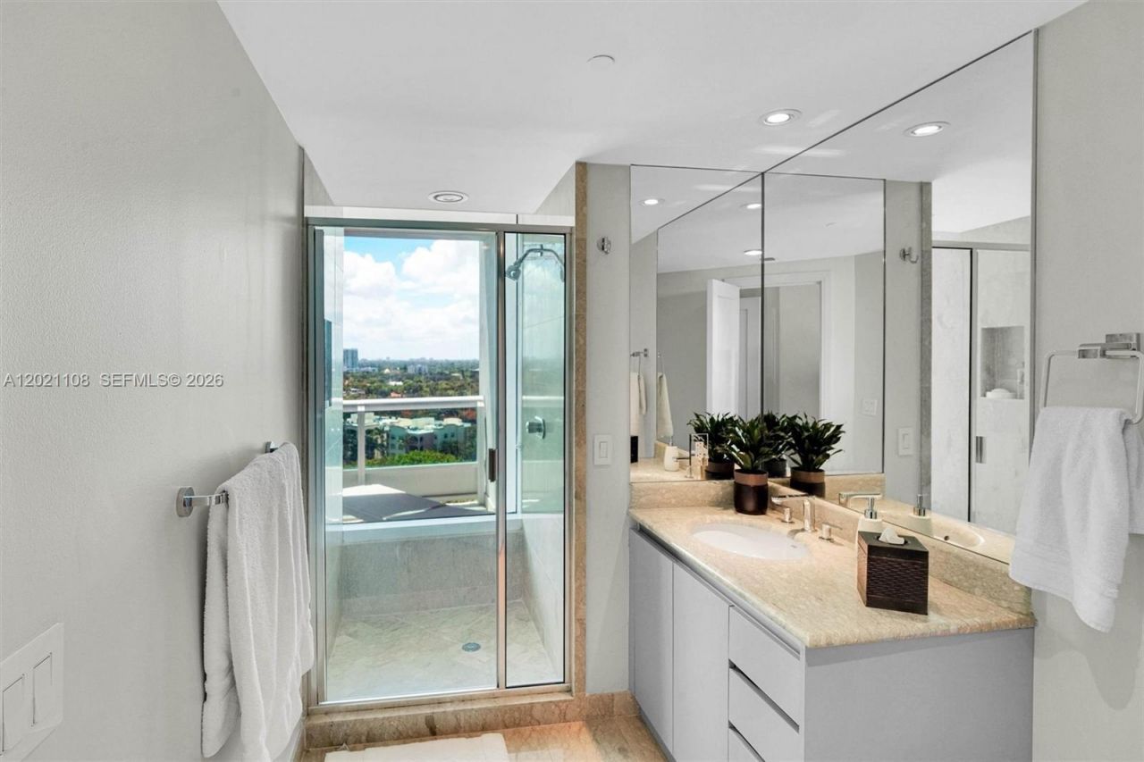 1643 Brickell Ave , Unit 1602, Miami, FL 33129 Photo