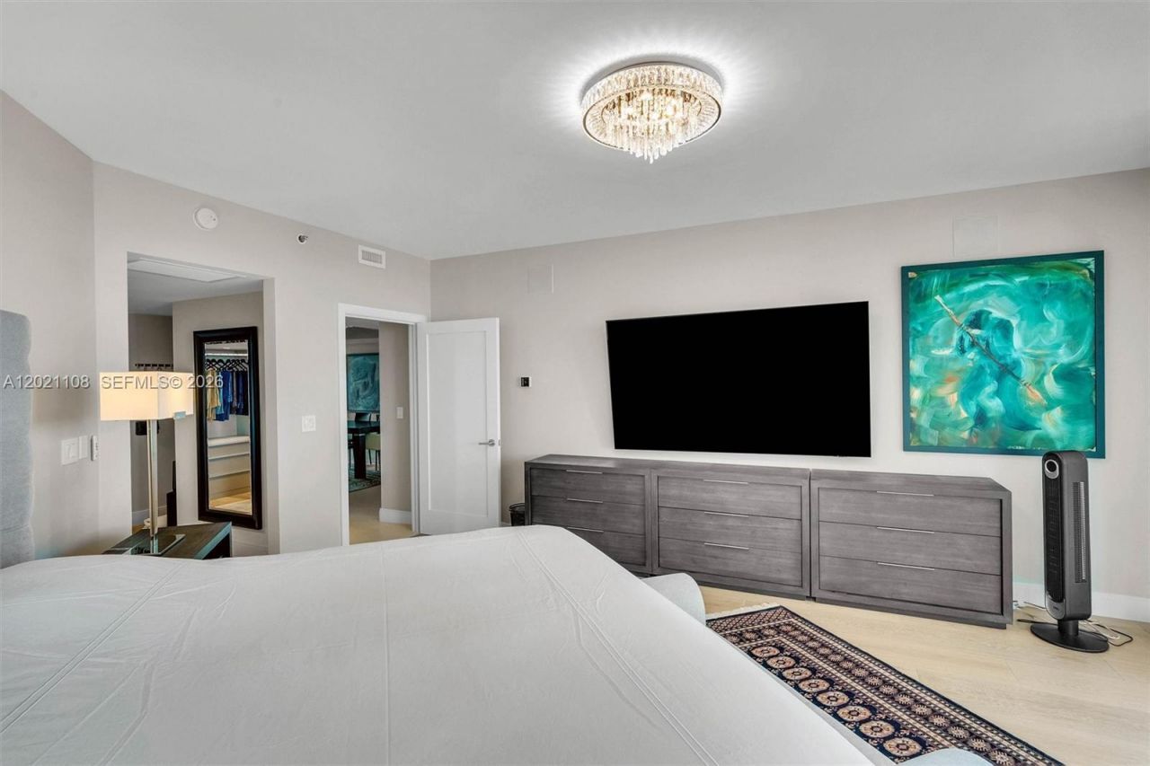 1643 Brickell Ave , Unit 1602, Miami, FL 33129 Photo