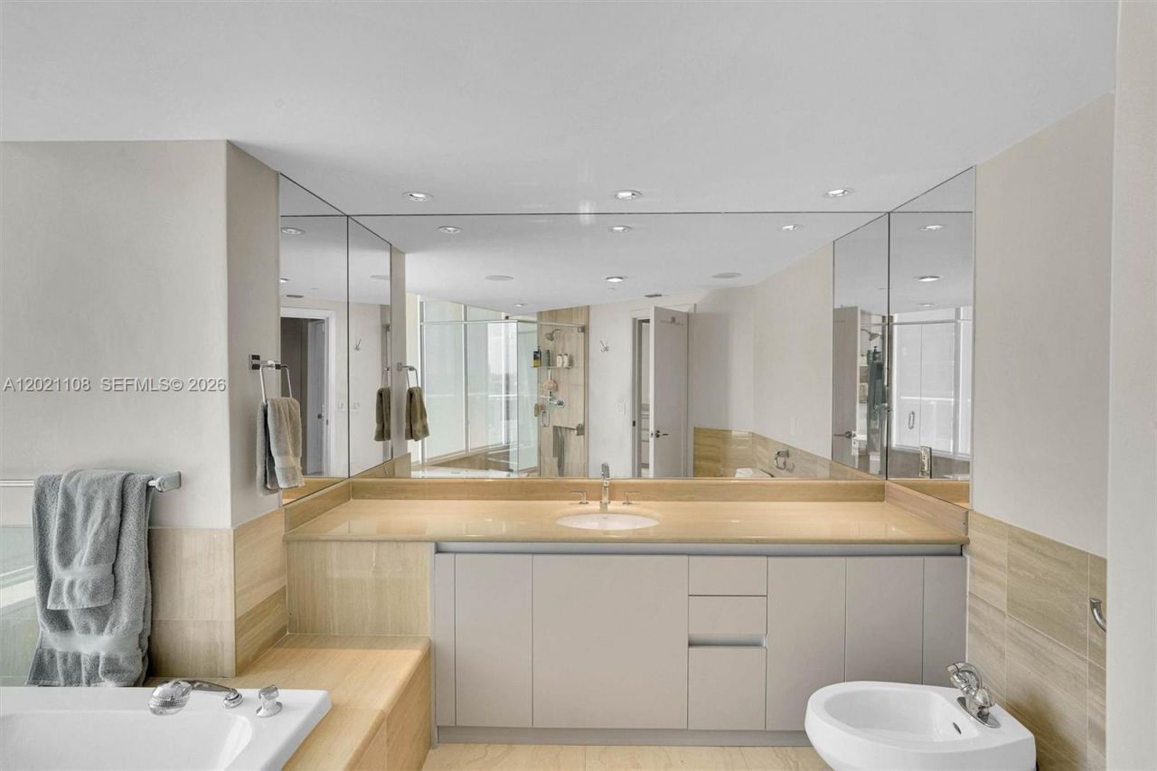 1643 Brickell Ave , Unit 1602, Miami, FL 33129 Photo