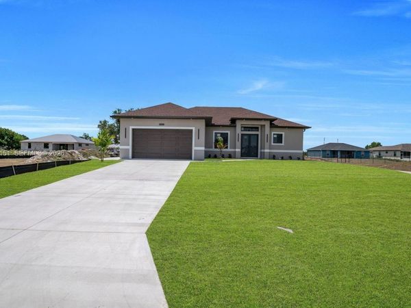 3115 2nd ST SW , Lehigh Acres, FL 33976