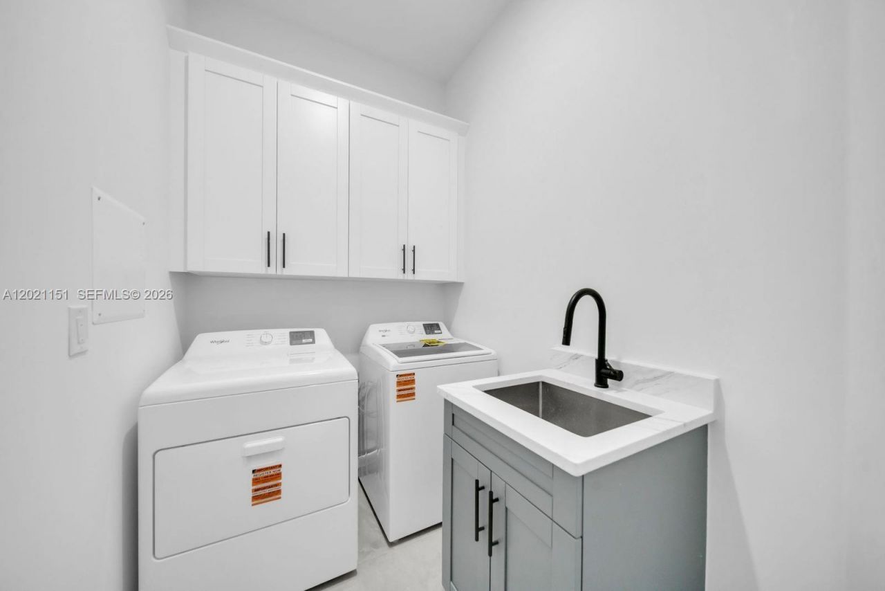 3115 2nd St SW , Lehigh Acres, FL 33976 Photo