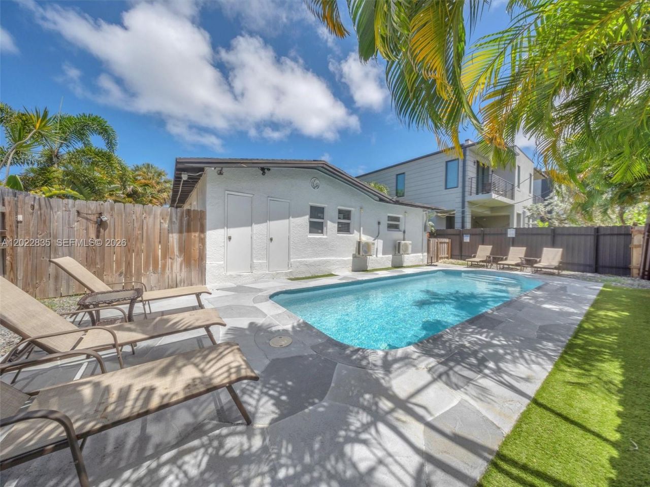 1109 NE 16th Ter, Fort Lauderdale, FL 33304 Photo