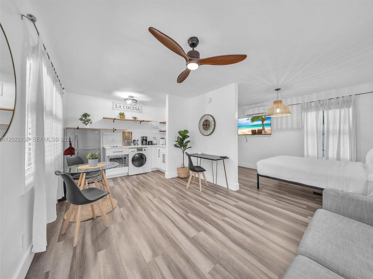 1109 NE 16th Ter, Fort Lauderdale, FL 33304 Photo