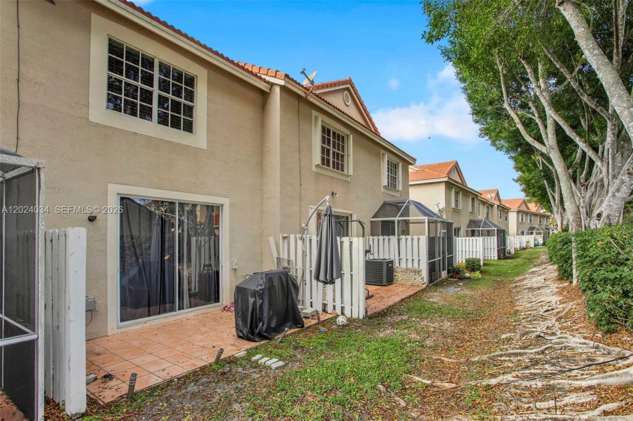 850 Sorrento Dr , Weston, FL 33326 Photo
