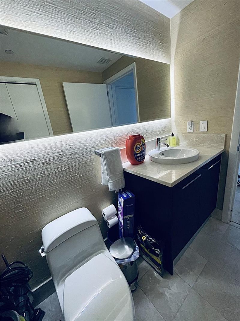 17121 Collins Ave, Unit 1503, Sunny Isles Beach, FL 33160 Photo
