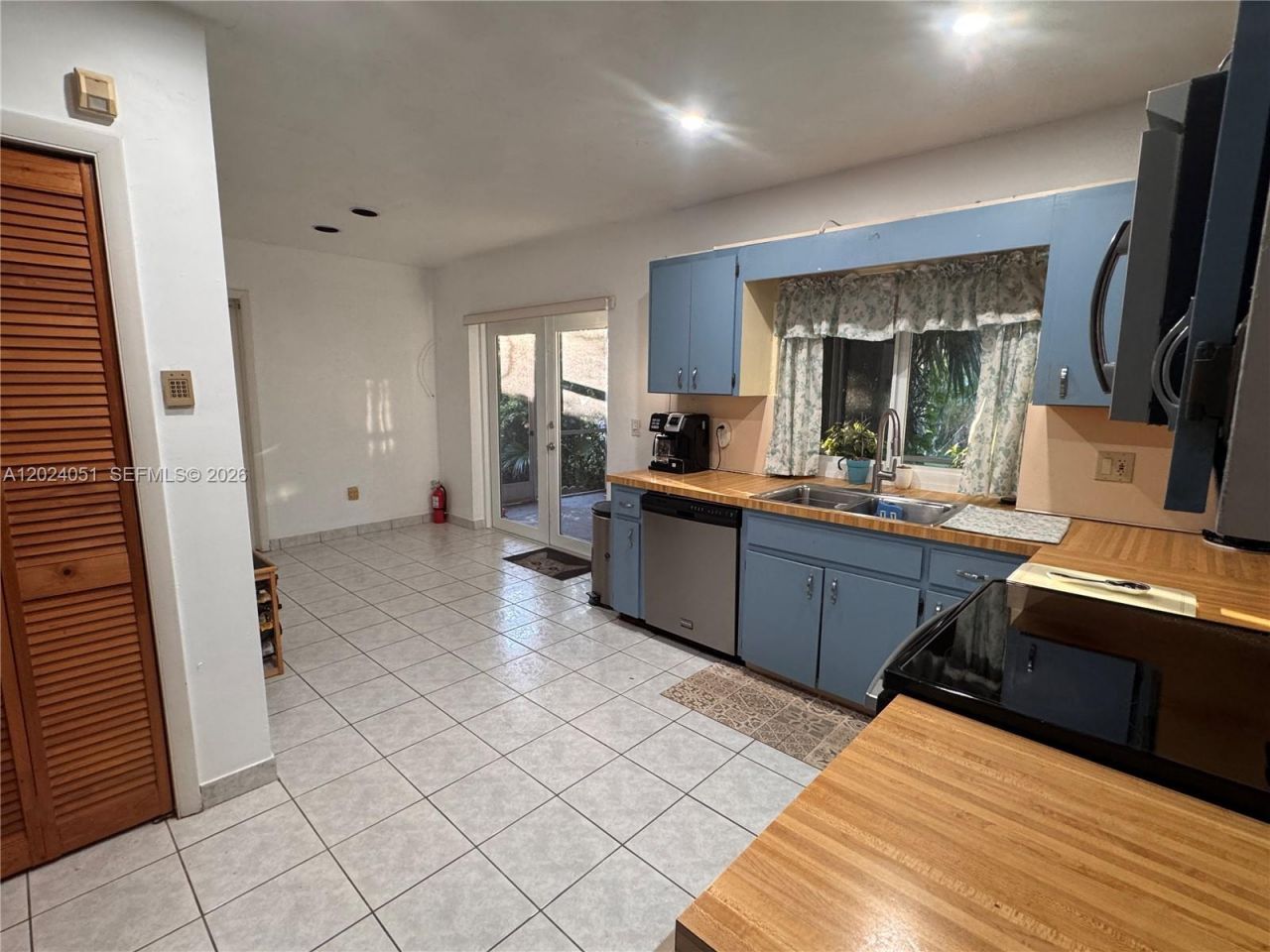 8121 SW 205th St , Cutler Bay, FL 33189 Photo